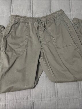 Cute and comfy!  Casual Drawstring Pants in Olive